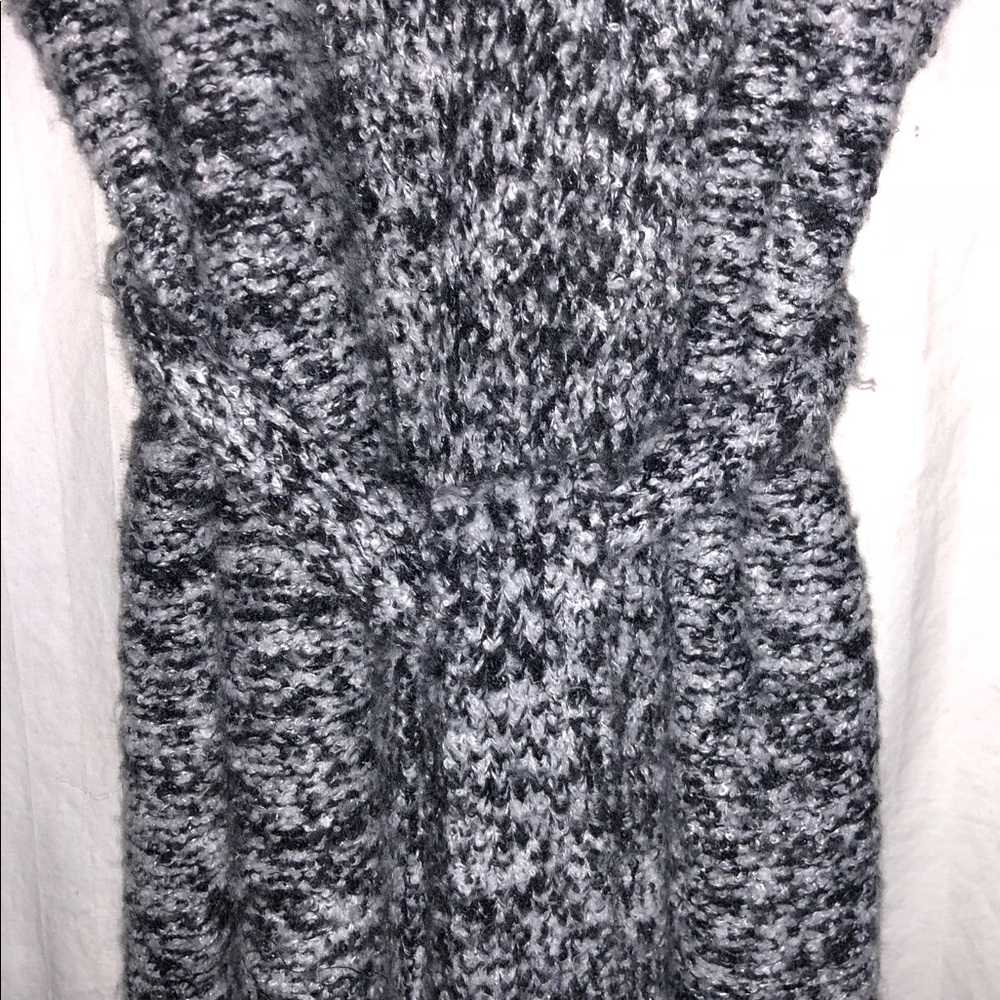 NWOT VEST BY MOSSIMO SUPPLY & Co. W/ TIE! NEW! - Picture 4 of 8